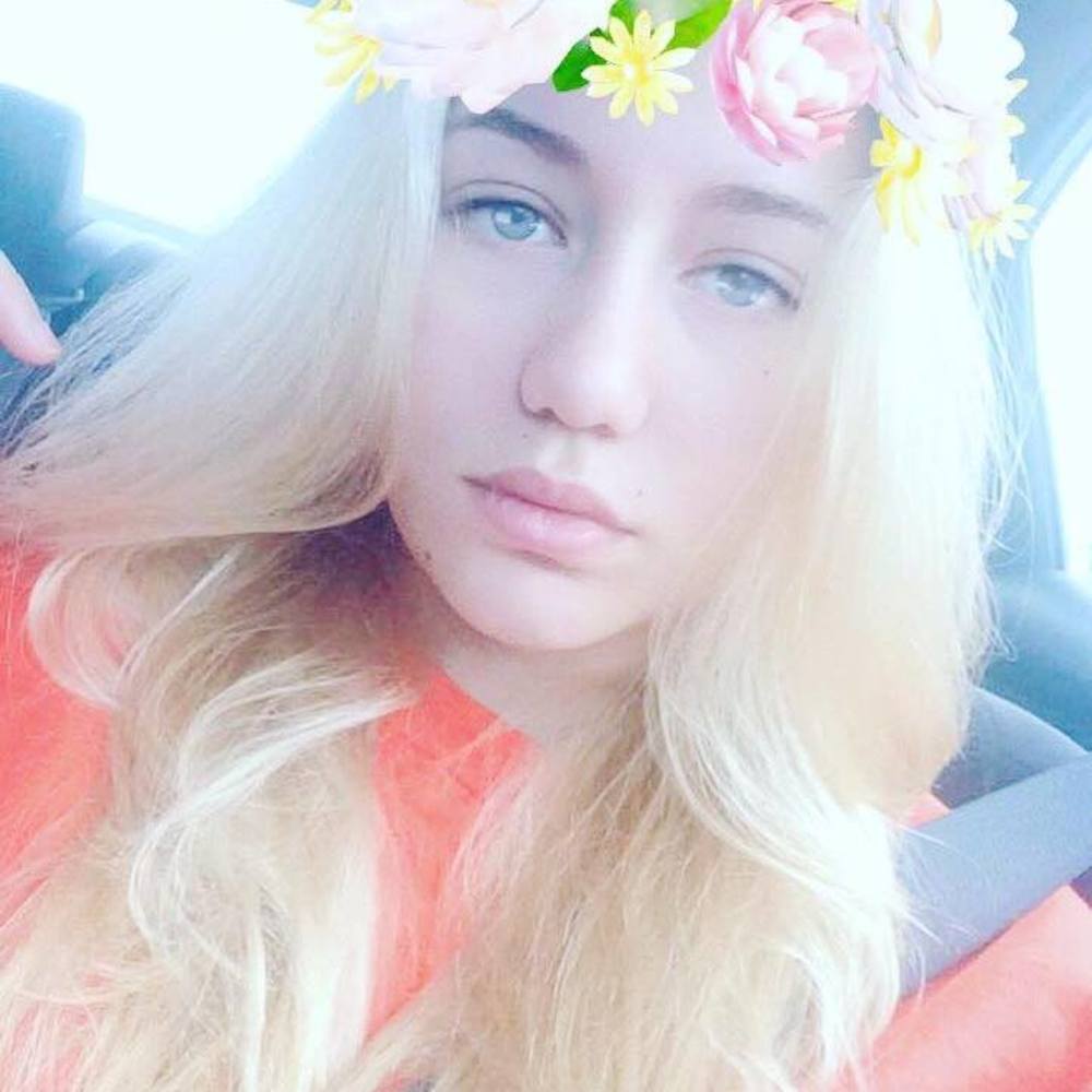 Meet your Posher, Christina